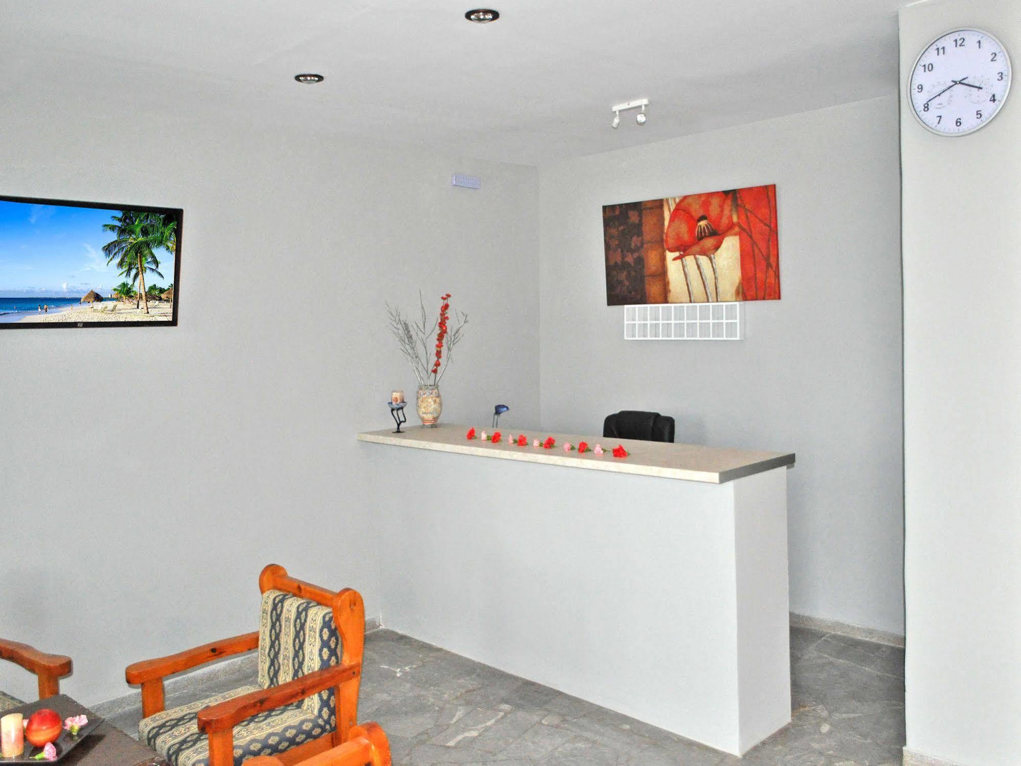 Greta Beach Anissaras Luaran gambar