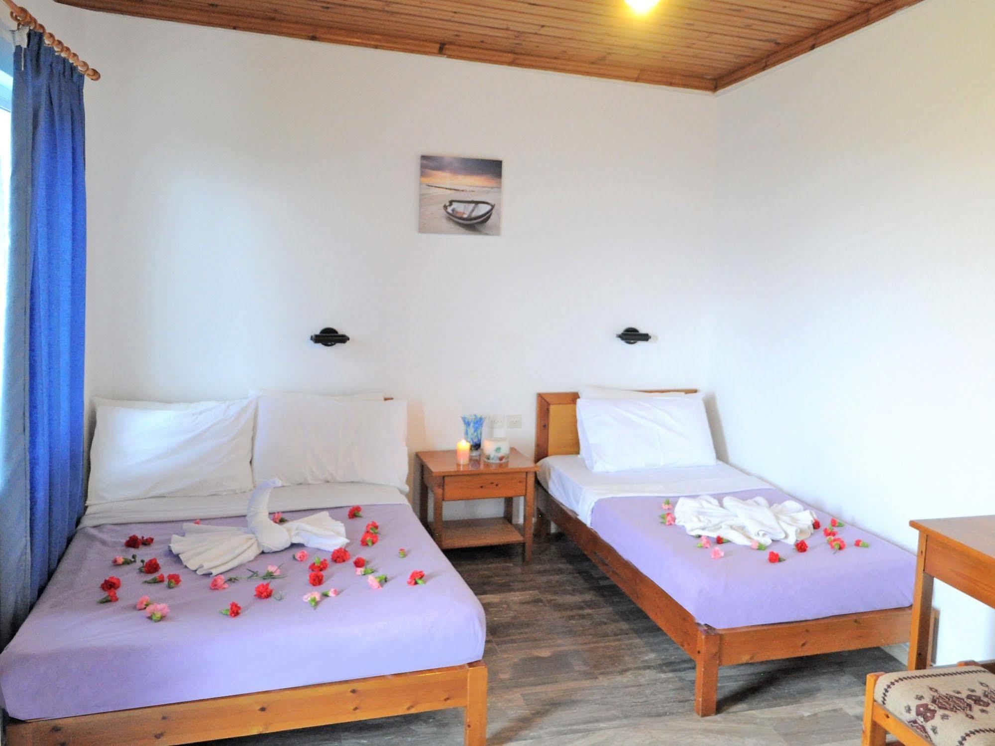 Greta Beach Anissaras Luaran gambar