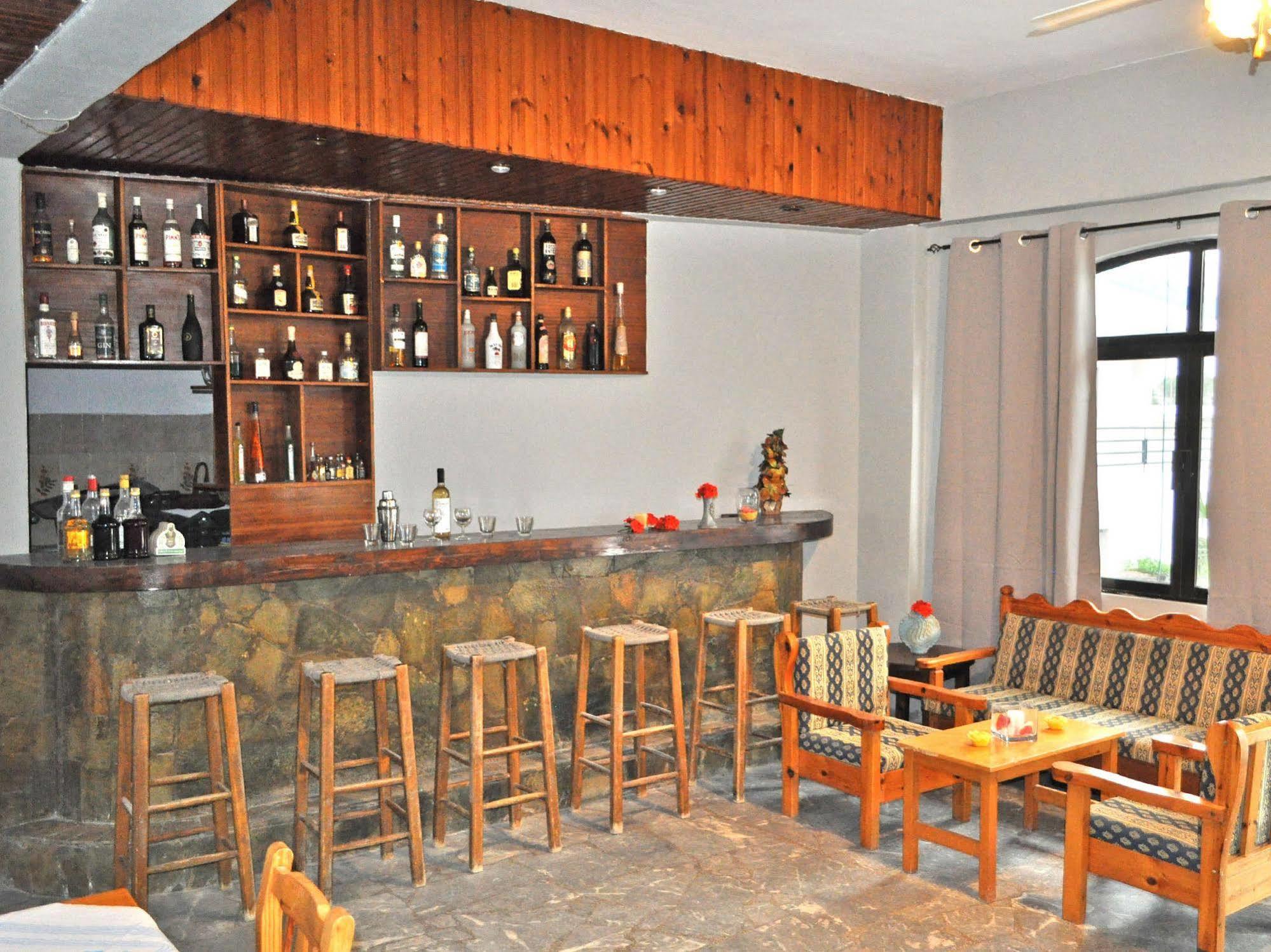 Greta Beach Anissaras Luaran gambar